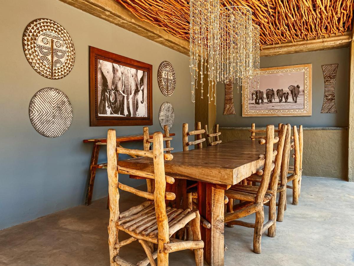 Gwango Heritage Resort Dete Exteriör bild