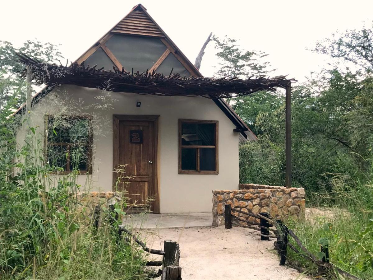 Gwango Heritage Resort Dete Exteriör bild
