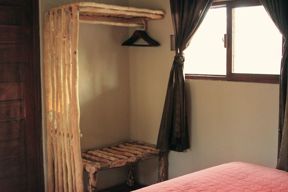 Gwango Heritage Resort Dete Exteriör bild